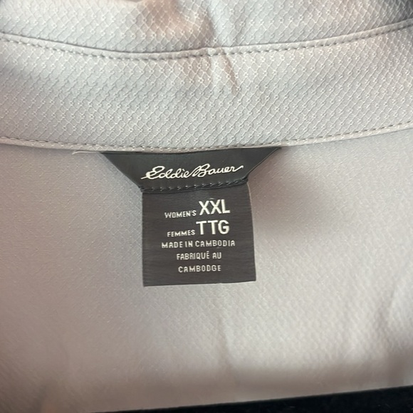 Eddie Bauer Women's Adventurer Sleeveless Shirt - Picture 3 of 6